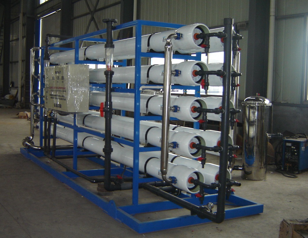 桶裝礦泉水處理設備，貴州礦泉水處理裝置廠家